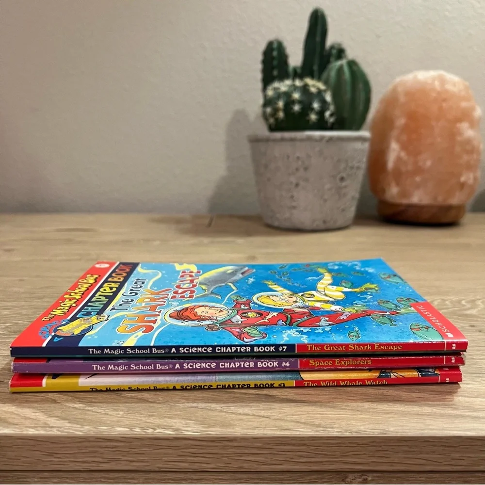 Magic School Bus Chapter Books‎ Lot of 3 | Space, Sharks, Whales Scholastic STEM